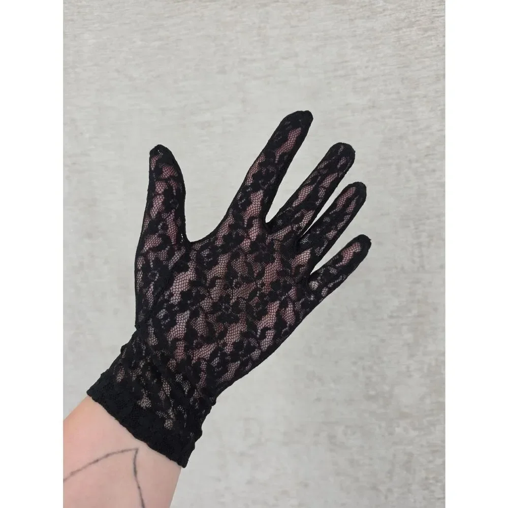 Lord & Taylor Vintage Black Lace Wrist Dress Gloves Women Accessories